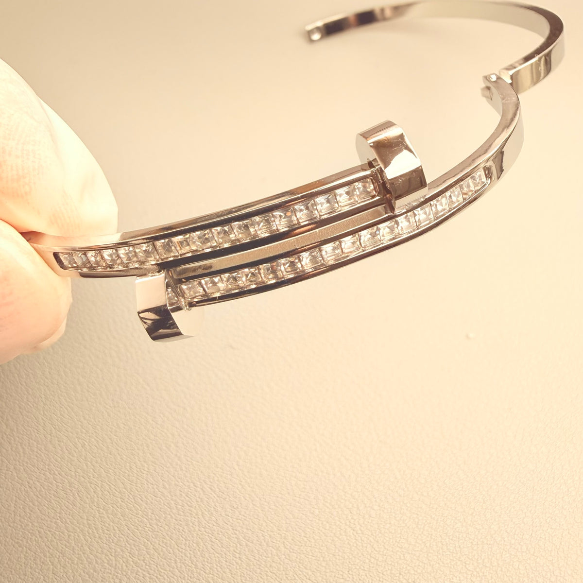 Sofia Bangle