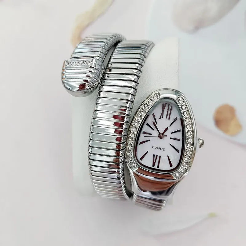 LIA Serpentine Bracelet Watch