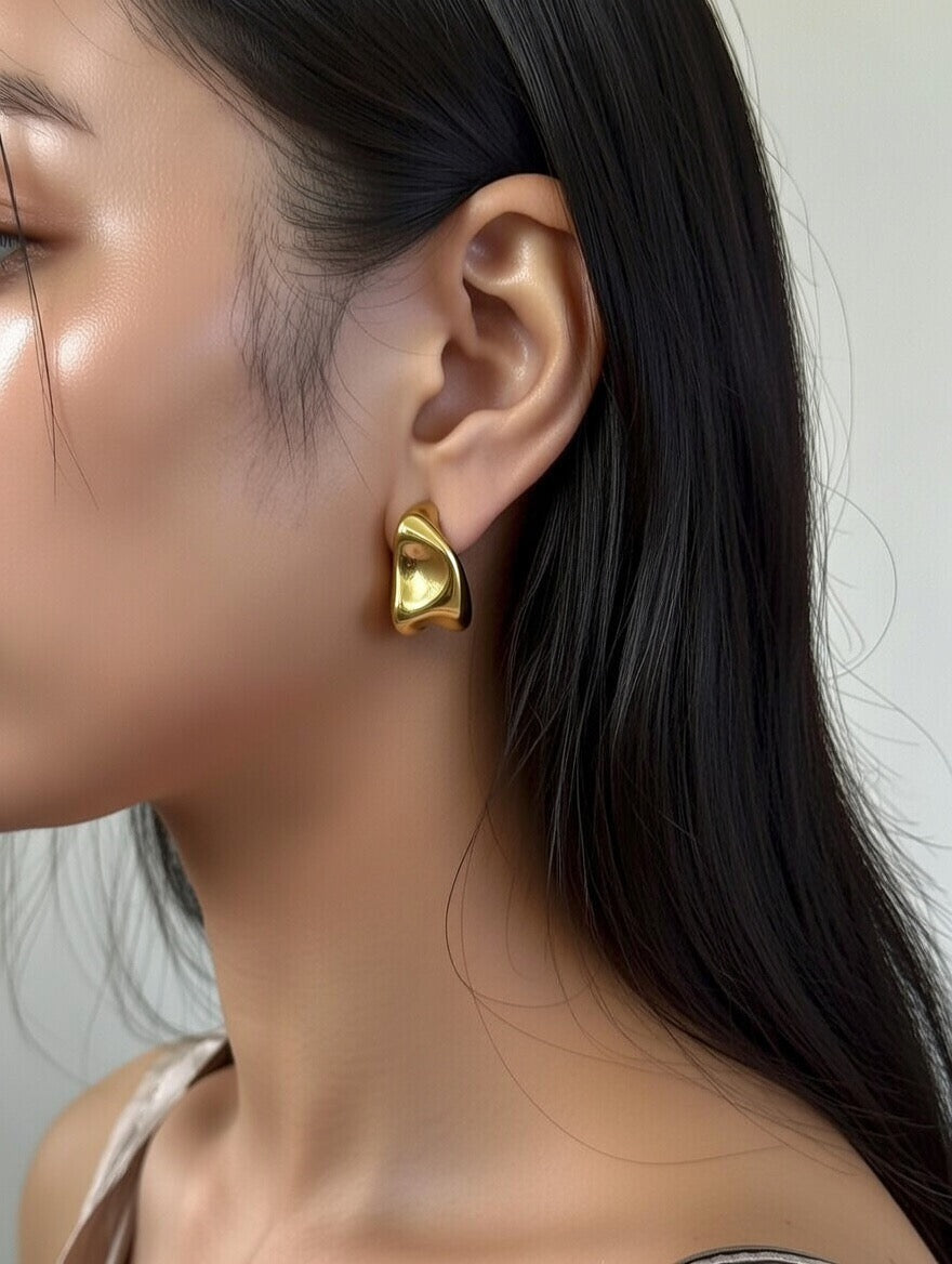 Naya Earring
