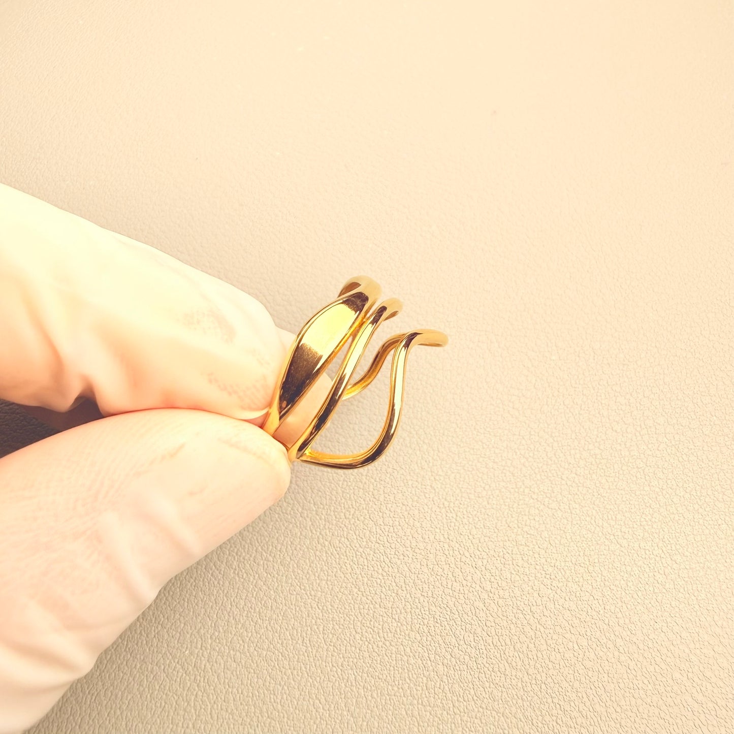 Clarissa Ring