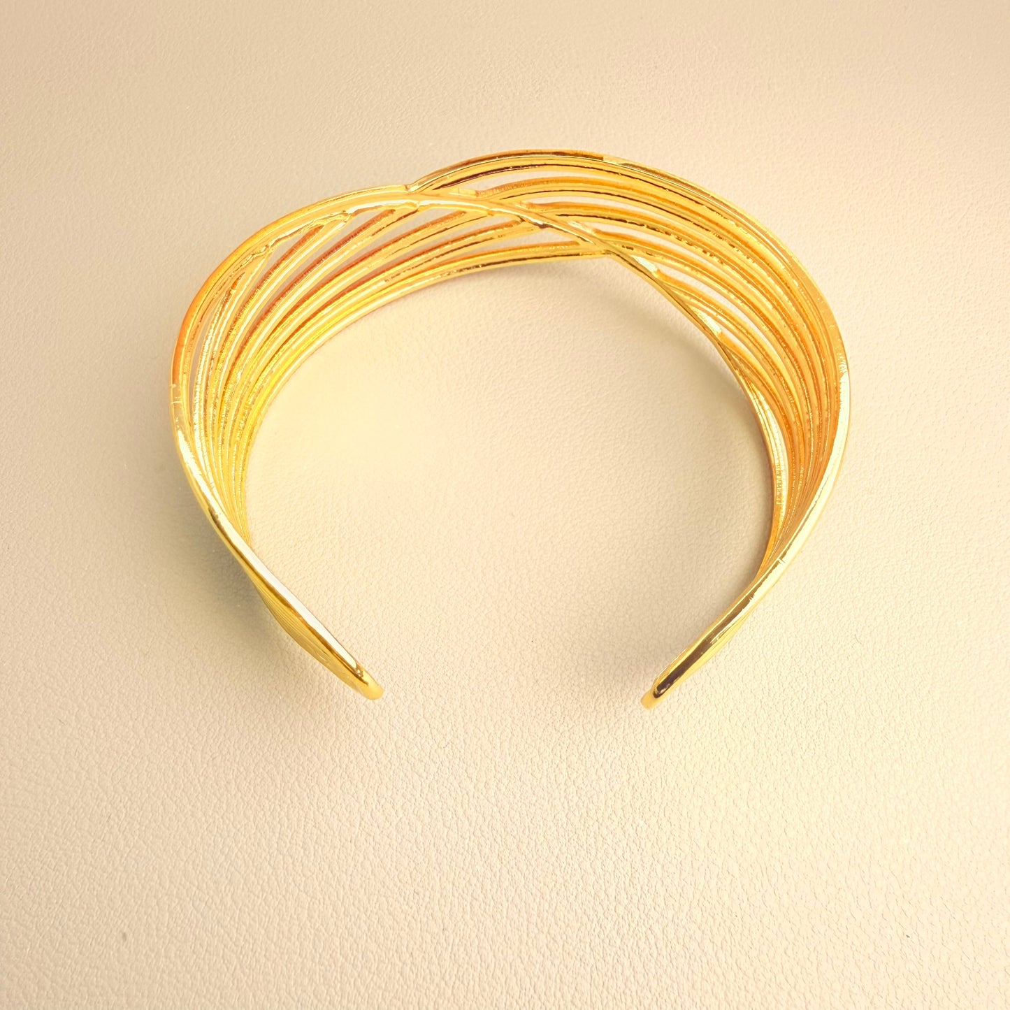 Selena Bangle
