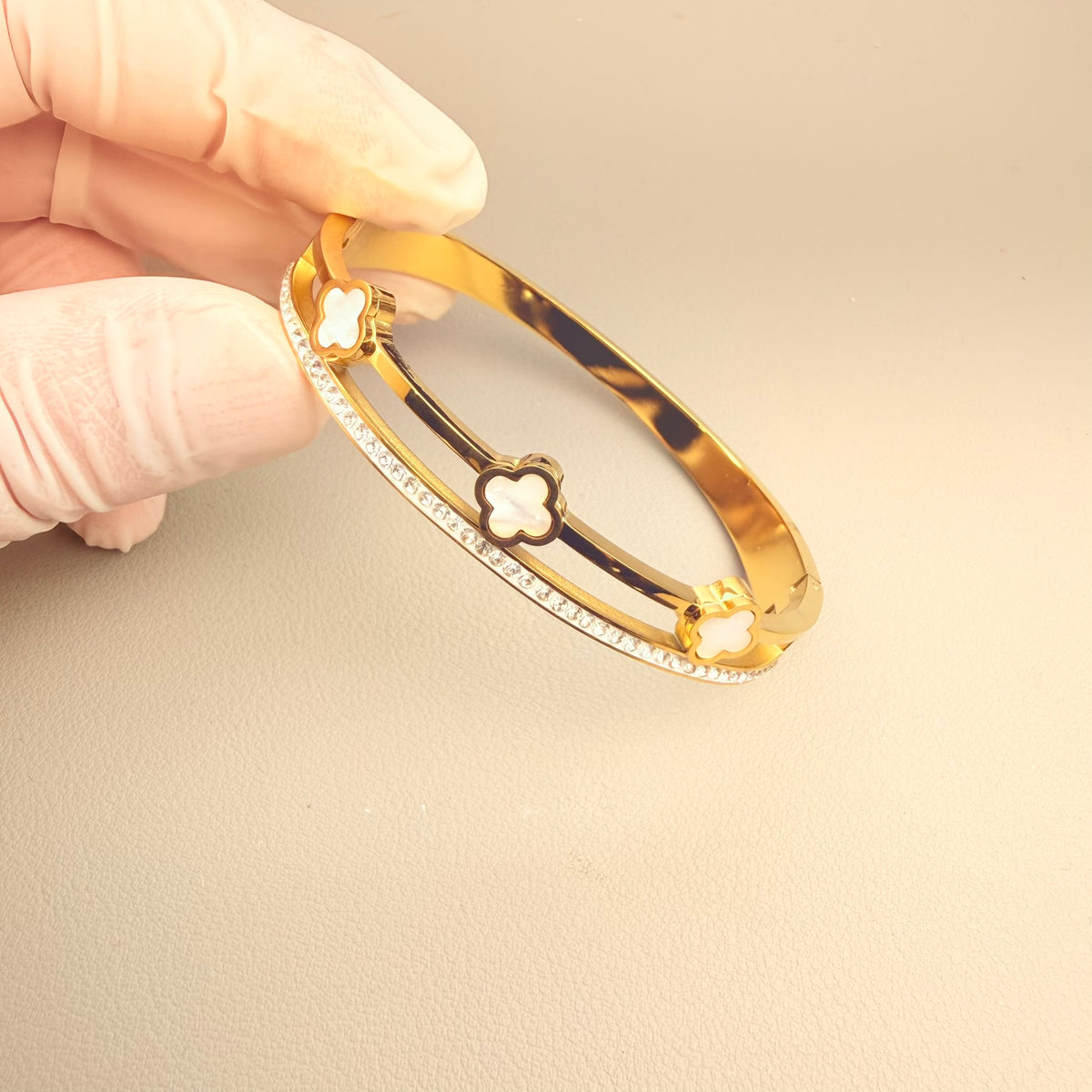 Emilia Bangle