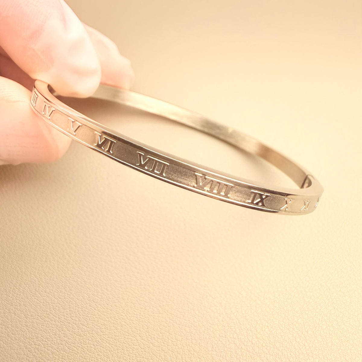 Olivia Bangle